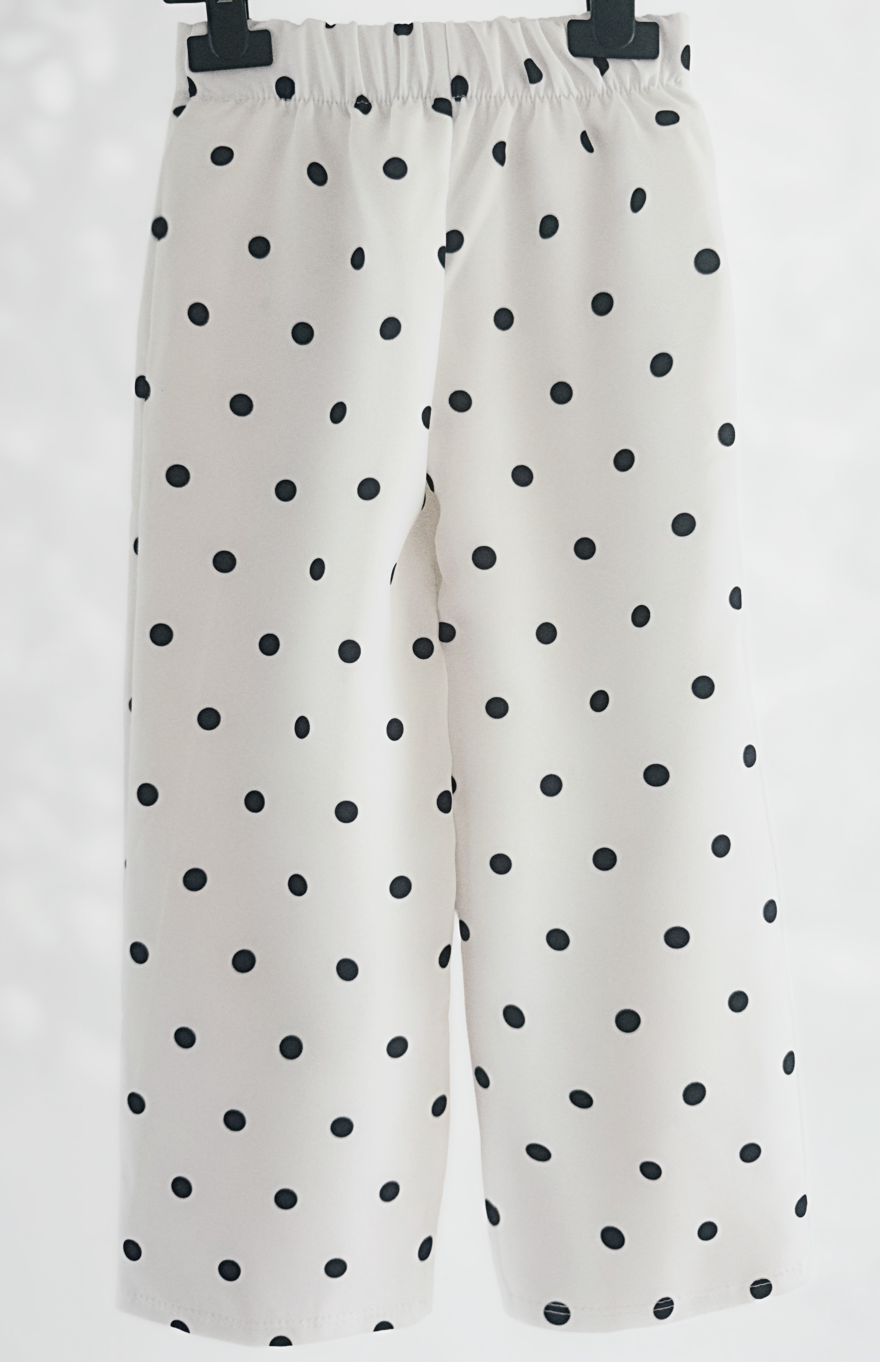 Ensemble à pois